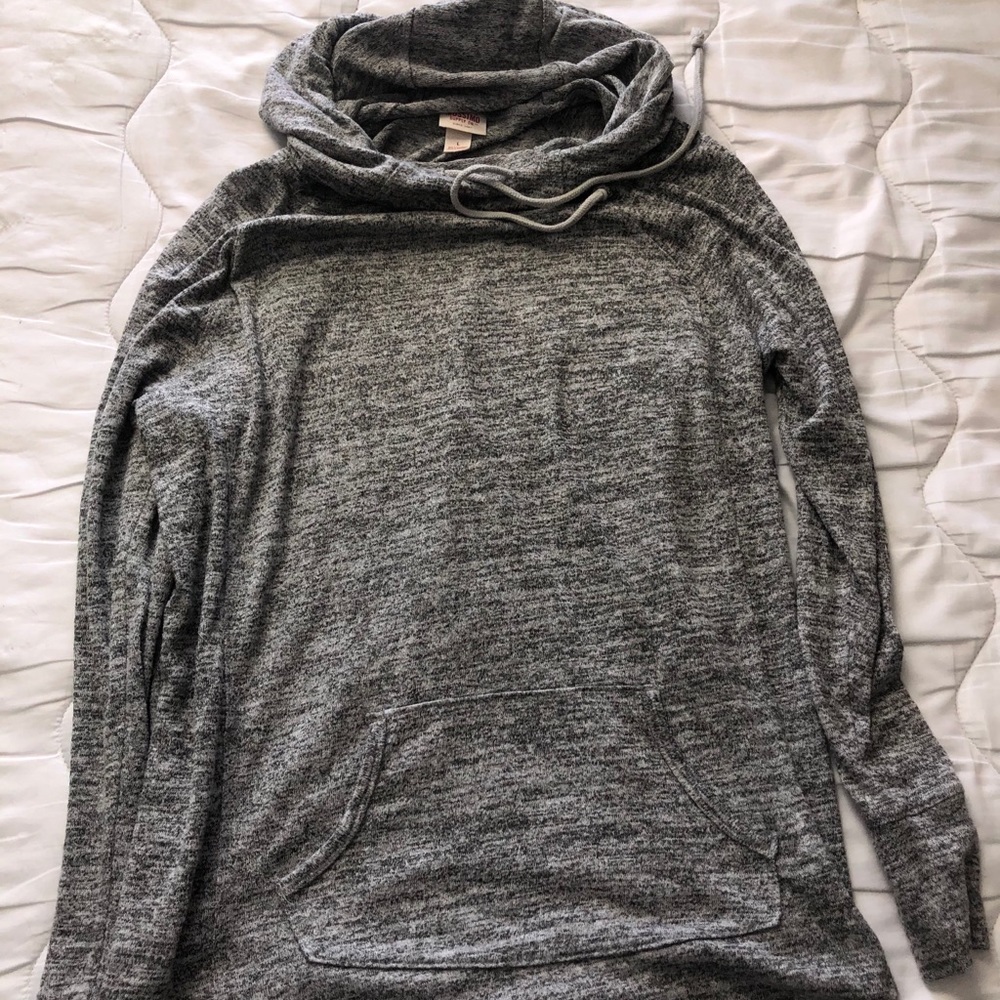 Grey Long Sleeve Pullover